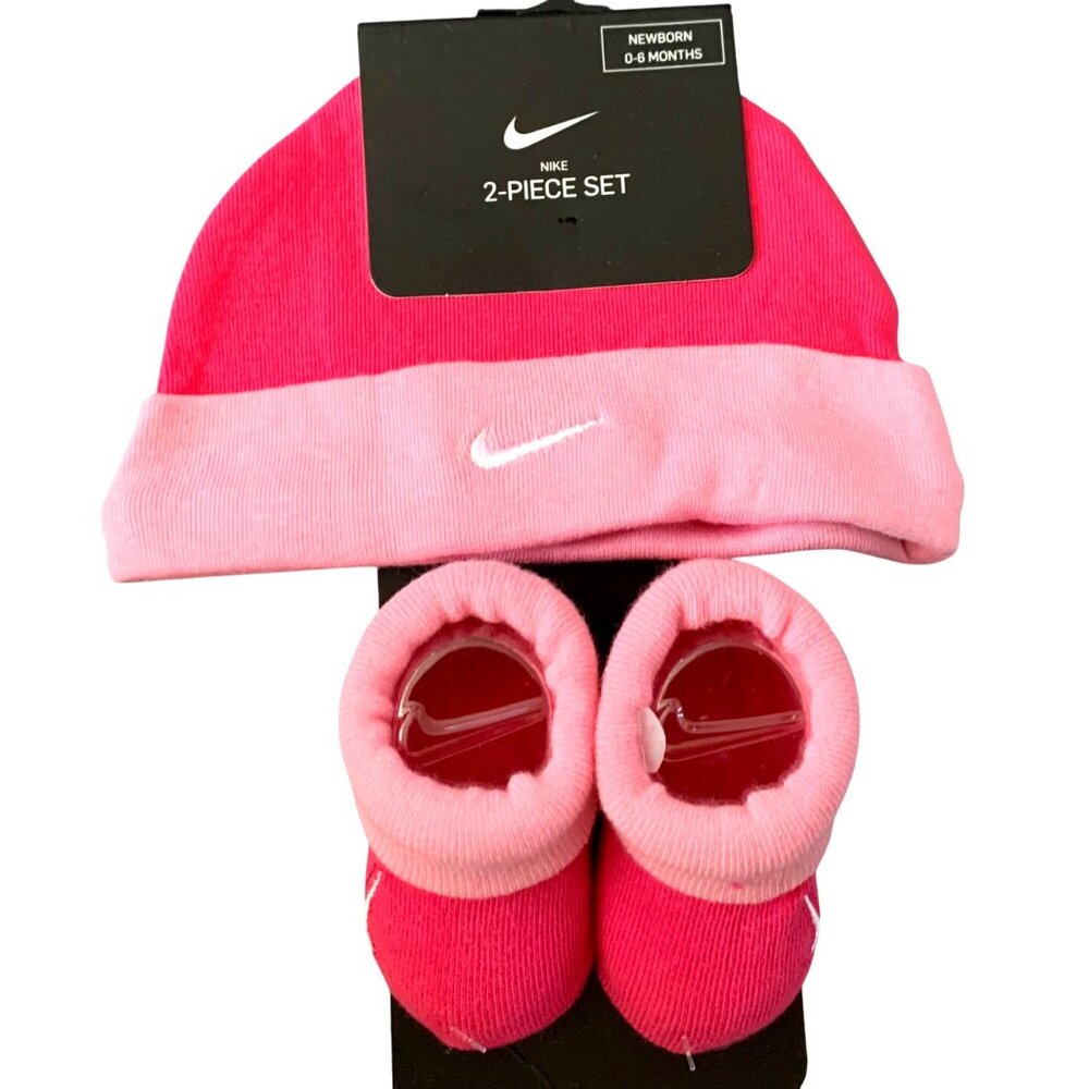 Nike Baby Girls 2 PC Set Size 0-6 Mos Swoosh Hat Booties Hyper Pink Gift Shower - Picture 4 of 9